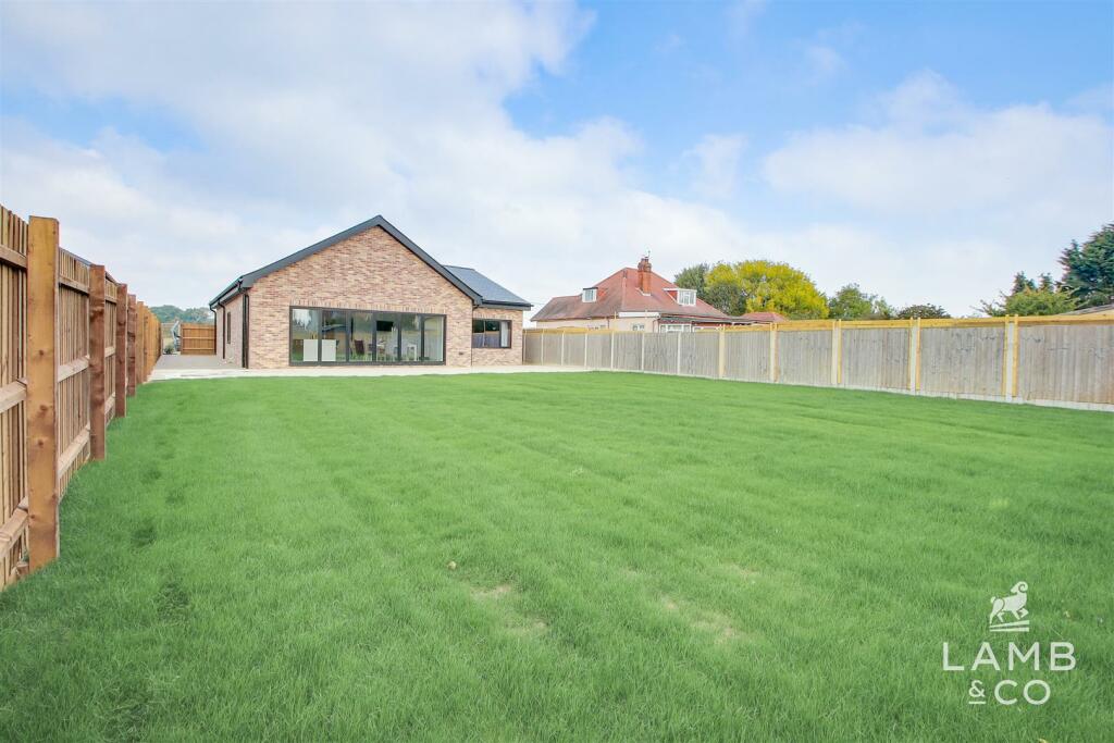 Additional image 25 of Talbot End, Talbot Road, Little Clacton