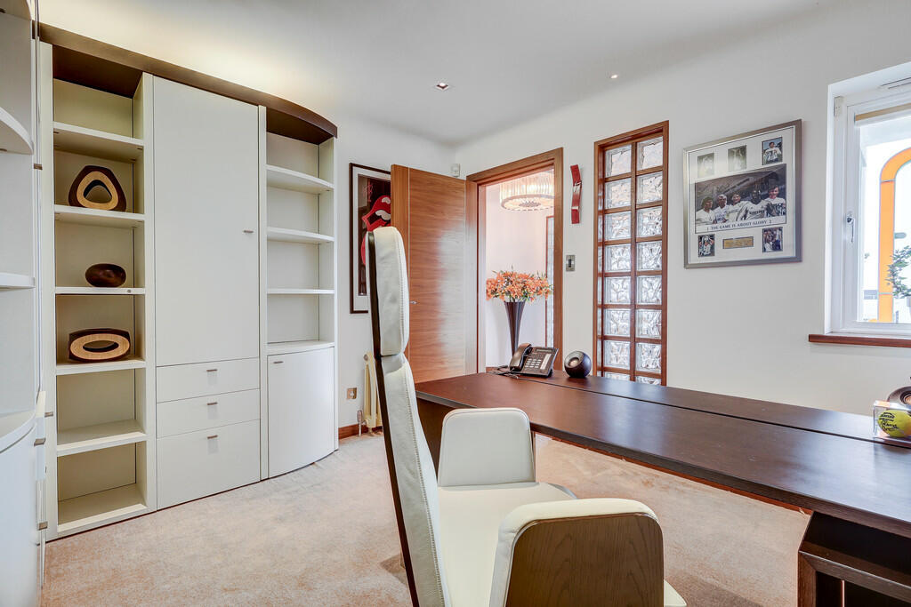 Additional image 36 of Cliff Way, Frinton-on-Sea