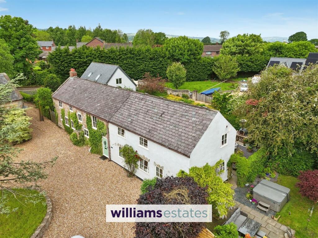 Ffordd Y Gilrhos, Treuddyn