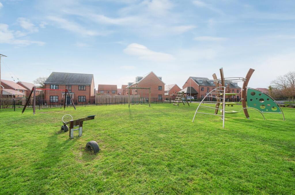 Additional image 18 of Ben Cobey Avenue, Maldon