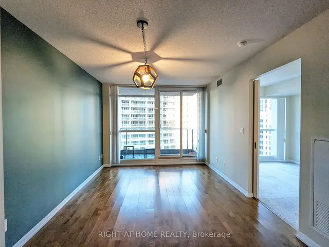 Additional image 7 of 209 Fort York Blvd Unit 965