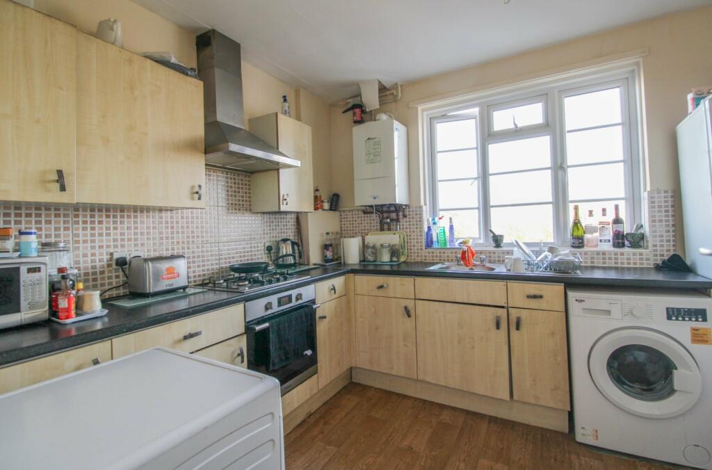 Additional image 5 of Addiscombe Road, Croydon, CR0