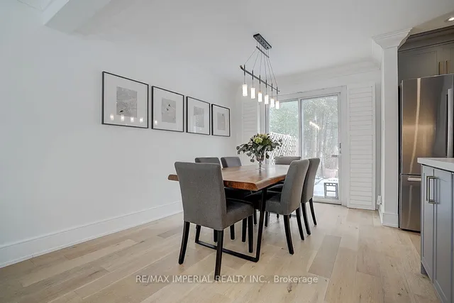 Additional image 10 of 3 Guytoi Crt