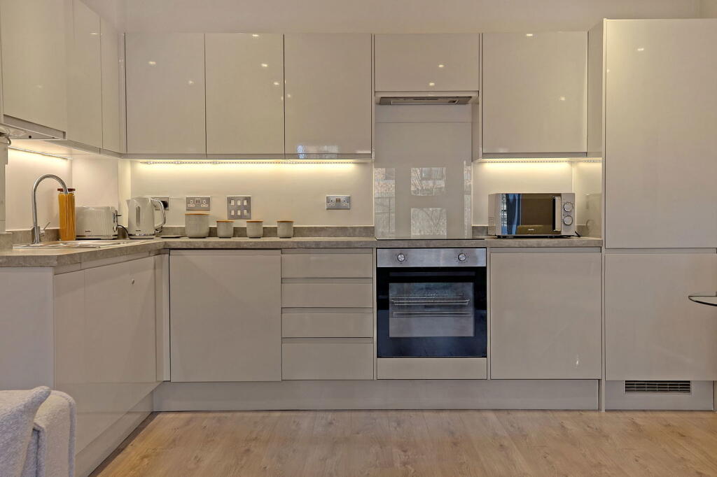 Additional image 5 of Goldington Crescent, Billericay, CM12