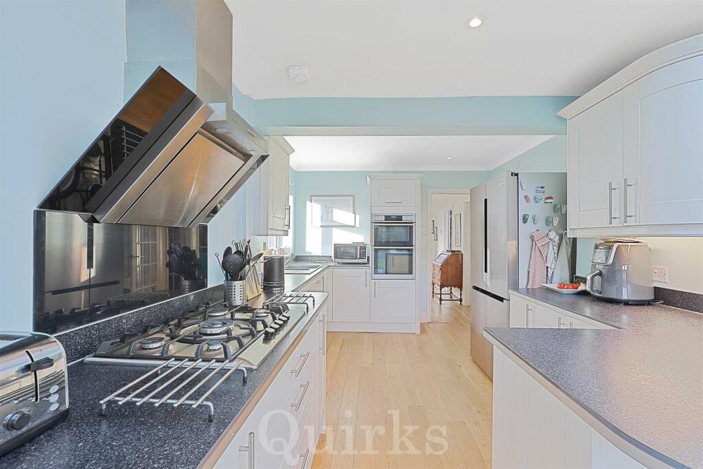 Additional image 5 of Tyelands, Billericay