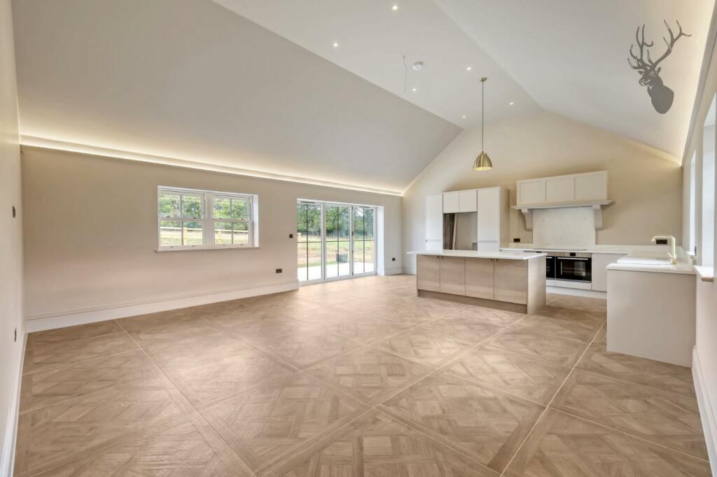 Additional image 4 of Colmar Mews, Weald Park Way