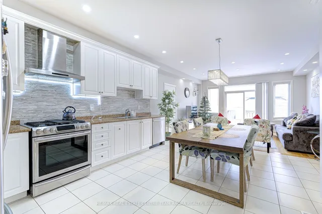 Additional image 5 of 41 Hogan Manor Dr