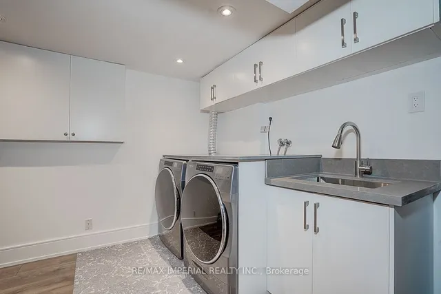 Additional image 38 of 3 Guytoi Crt