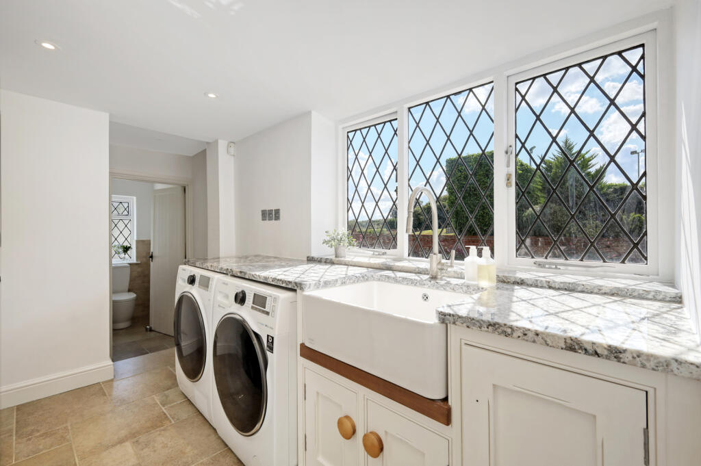 Additional image 13 of Outings Lane, Doddinghurst, CM15