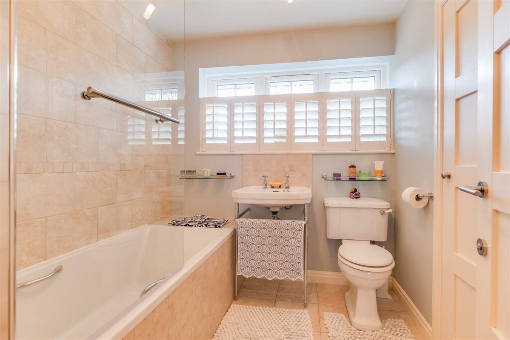 Additional image 19 of Ashtree Farm Court, Willaston, Neston