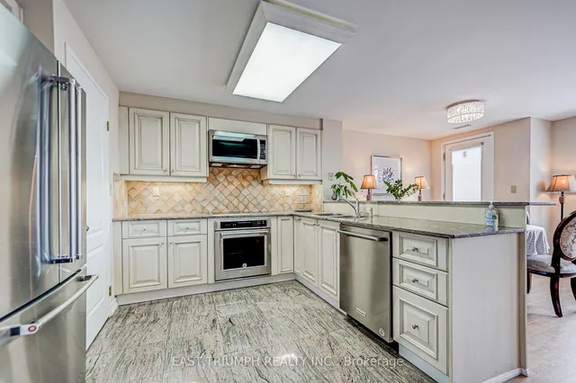 Additional image 10 of 9 Greenbriar Rd Unit 302