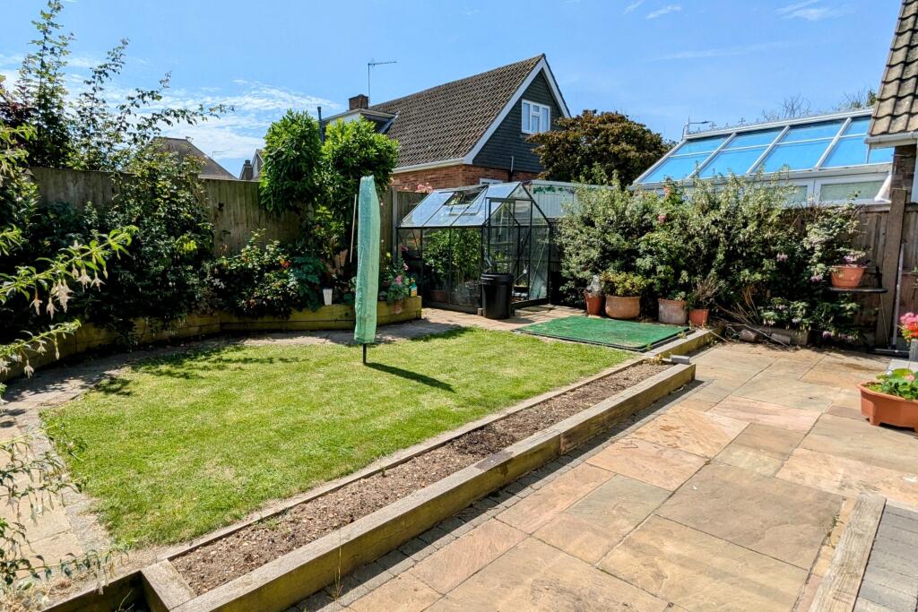 Additional image 11 of Manor Way, Holland-on-Sea