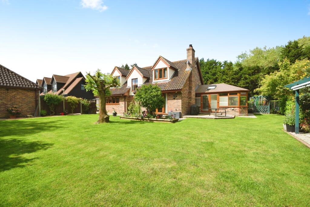 Additional image 19 of Burnham Avenue, Chelmsford, CM3