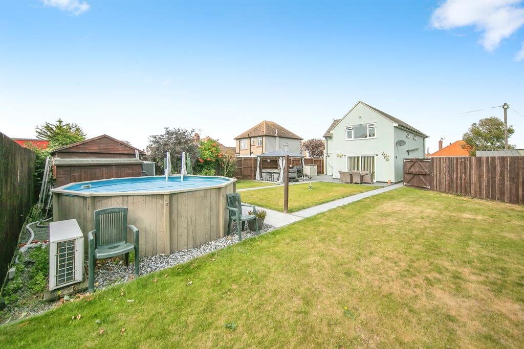 Additional image 18 of Colchester Road, Holland-On-Sea, Clacton-On-Sea