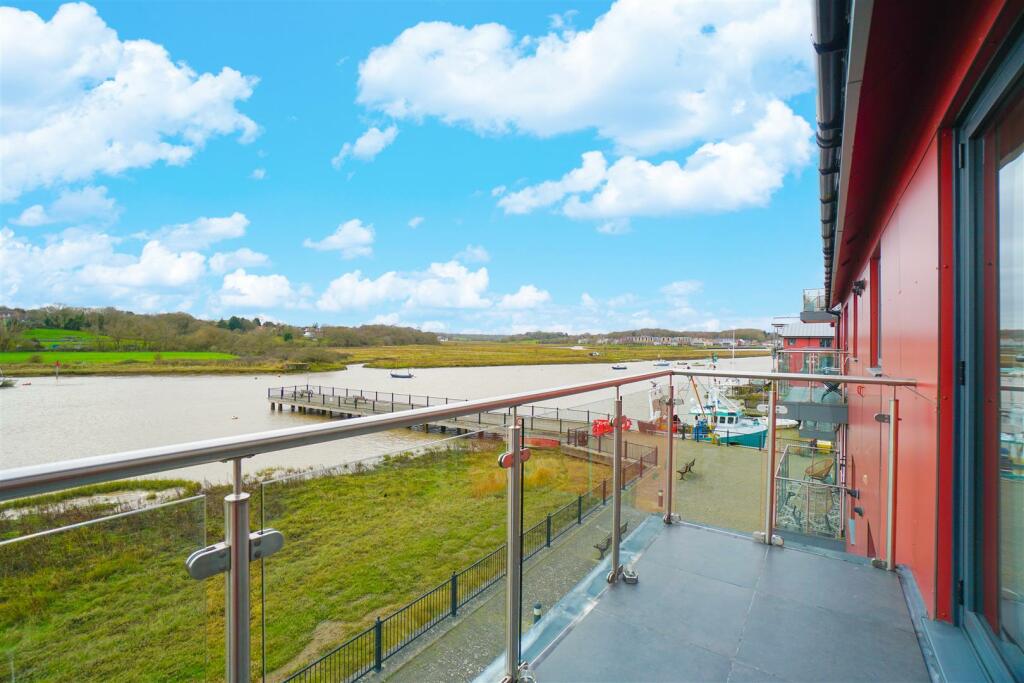 Additional image 8 of River Facing, Wivenhoe