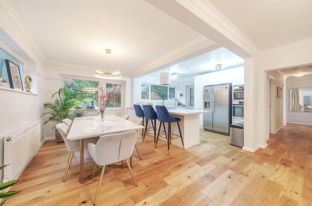 Additional image 3 of The Vale, Coulsdon, CR5