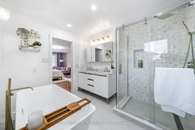 Additional image 22 of 12 Marisa Crt