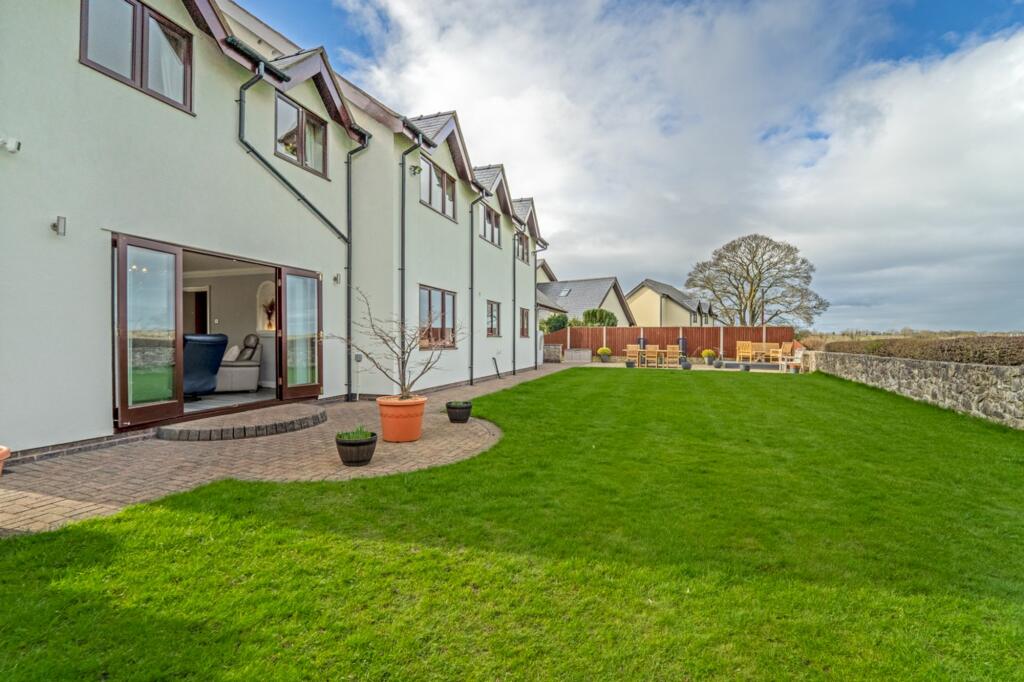 Additional image 28 of Rectory Close, CH8