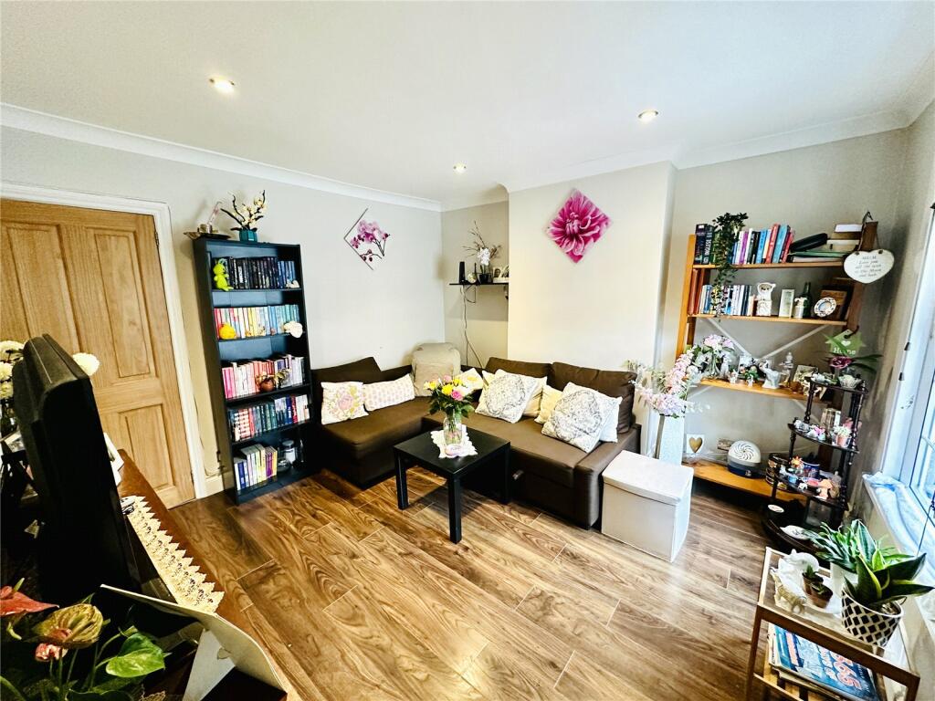 Additional image 4 of Selsdon Road, South Croydon, CR2