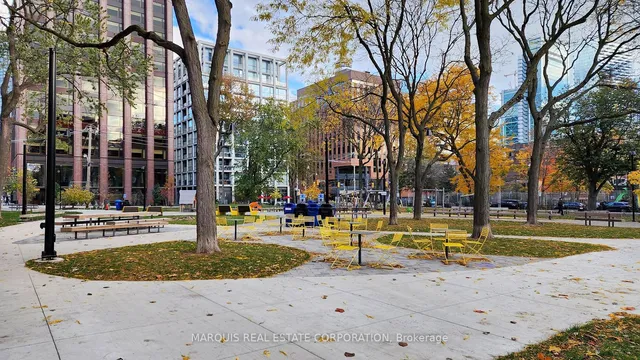 Additional image 18 of 505 Richmond St Unit 1222