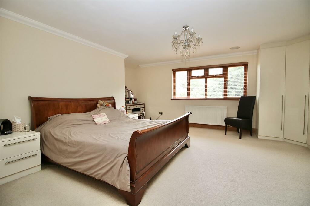 Additional image 16 of West Park Avenue, Billericay
