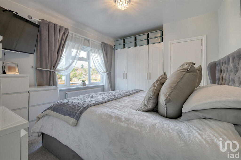Additional image 8 of Langham Crescent, Billericay, CM12