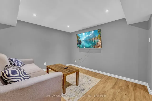 Additional image 27 of 52 GARDEN Ave