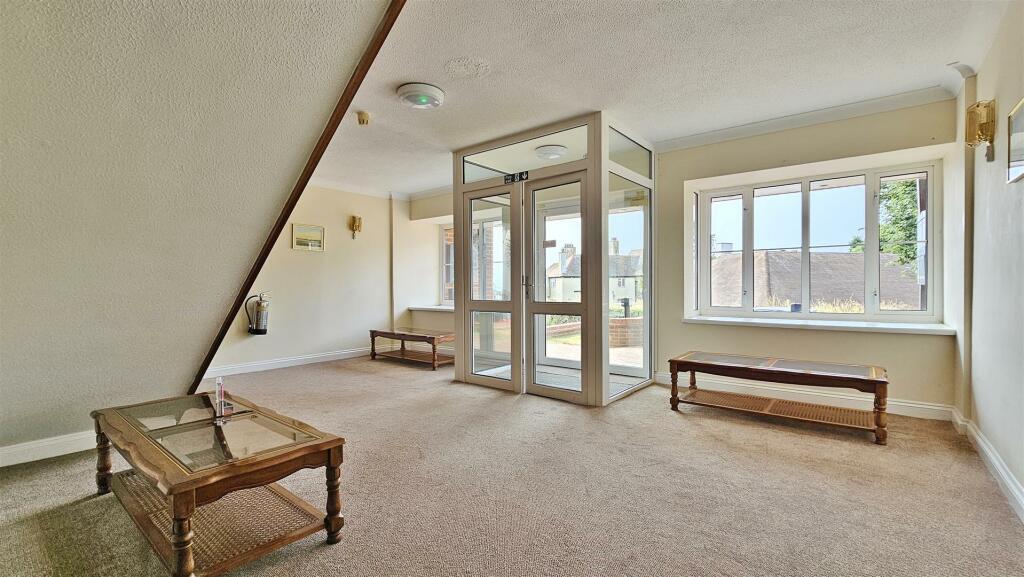 Additional image 15 of Louise Close, Walton On The Naze