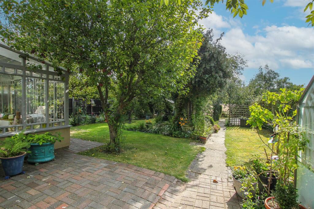 Additional image 20 of Chelmsford Road, Shenfield, Brentwood