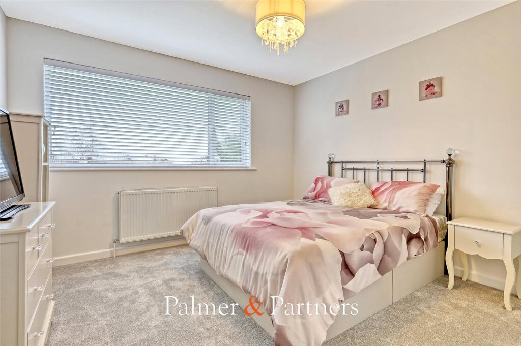 Additional image 18 of Aylesbury Drive, Holland-on-Sea, Clacton-on-Sea, Essex, CO15