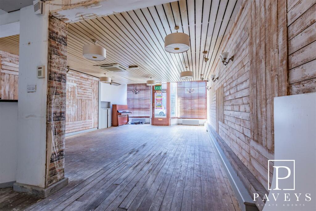 Additional image 4 of Connaught Avenue, Frinton-On-Sea