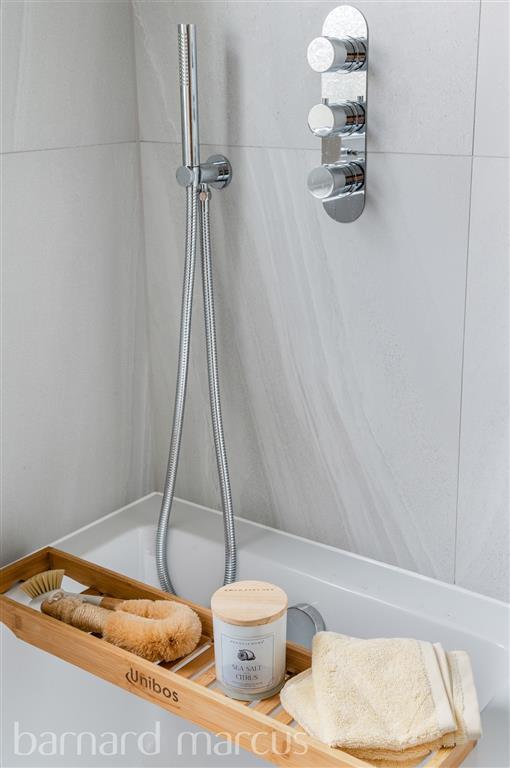 Additional image 19 of Greenway Drive, Shirley