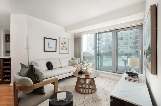 Additional image 14 of 10 Yonge St Unit 413