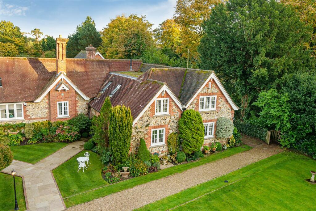 Additional image 34 of High Road, Chipstead, Coulsdon