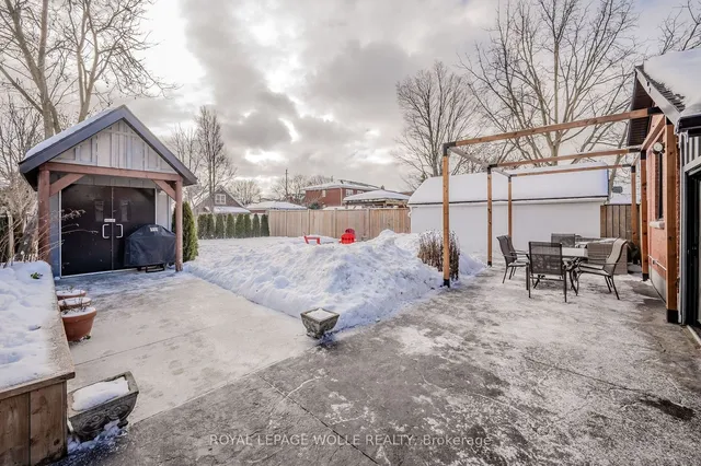 Additional image 34 of 13 Grenville Ave