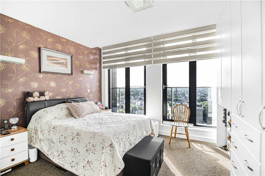 Additional image 4 of Masons Avenue, Croydon, CR0