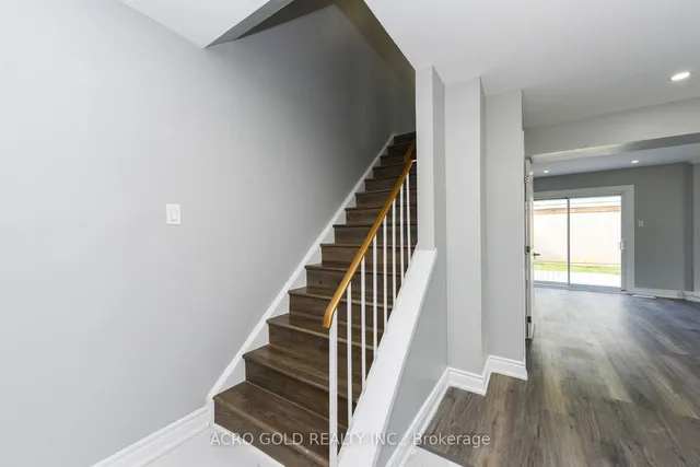 Additional image 17 of 14 Hayden Crt