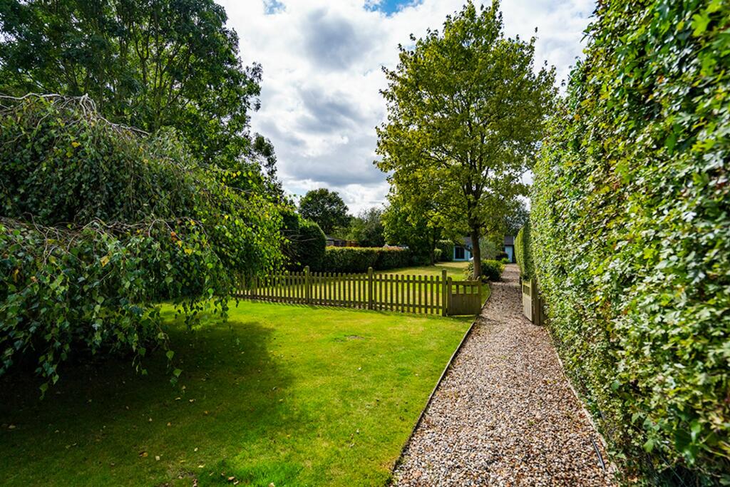 Additional image 7 of Peter Street, Stock, CM4