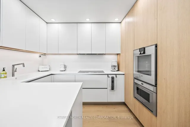 Additional image 8 of 168 King St Unit 1402