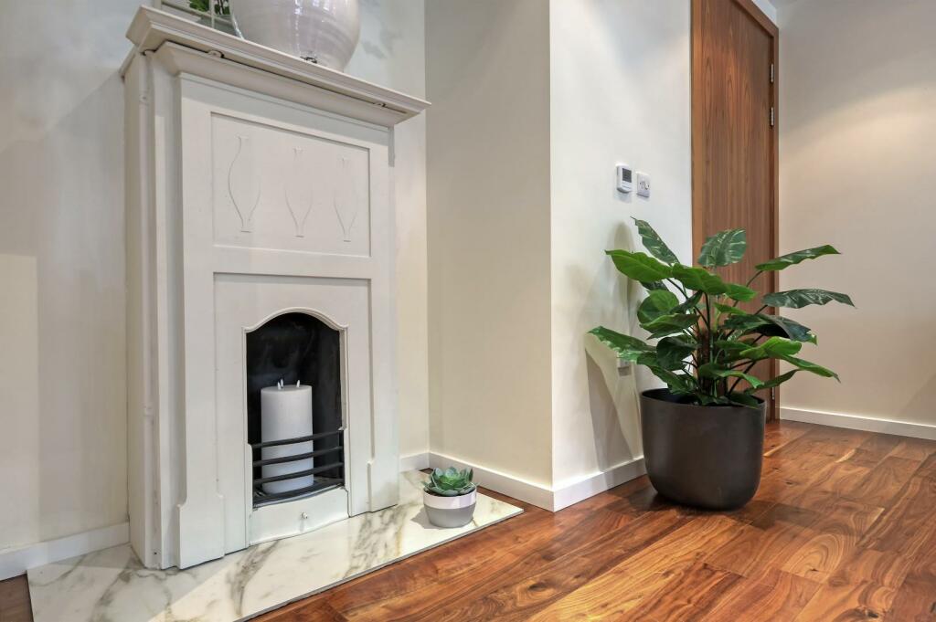 Additional image 11 of Piercing Hill, Theydon Bois,