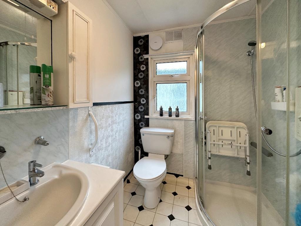 Additional image 11 of Court Farm Park, Warlingham, Surrey, CR6 9YA