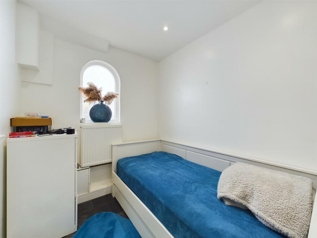 Additional image 12 of Stoats Nest Village, Coulsdon