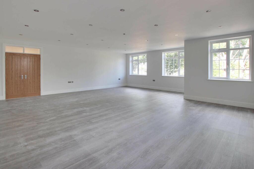 Additional image 5 of Addiscombe Road, Croydon