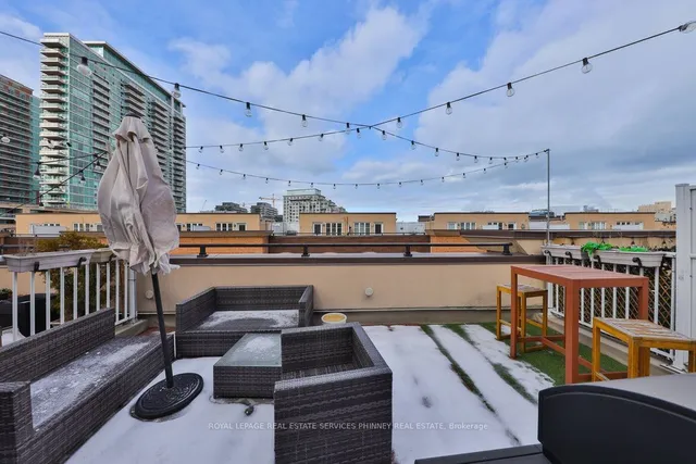 Additional image 23 of 50 East Liberty St Unit 1127