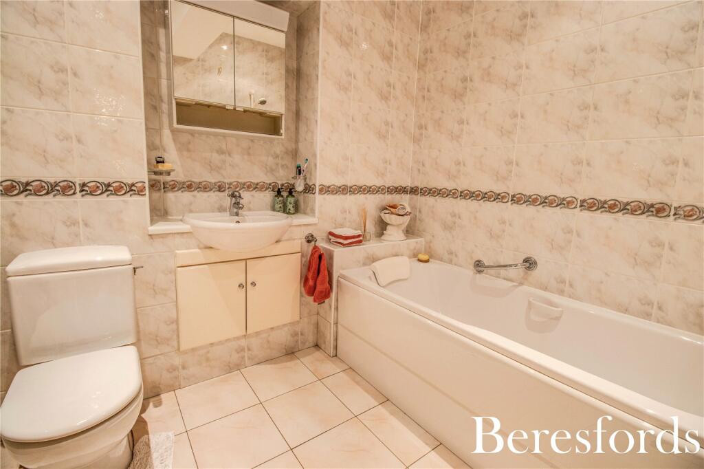 Additional image 15 of Huskards, Back Lane, CM4