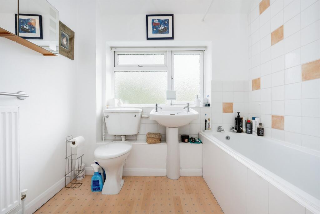 Additional image 13 of Epping Road, Roydon, Harlow