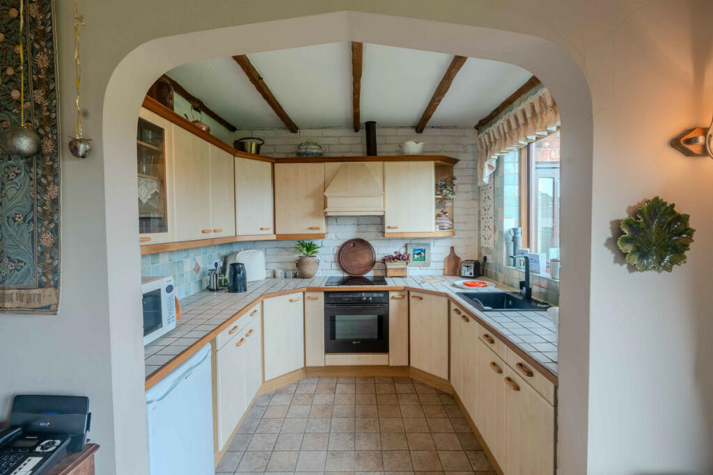 Additional image 8 of The Rake, Neston, CH64 5