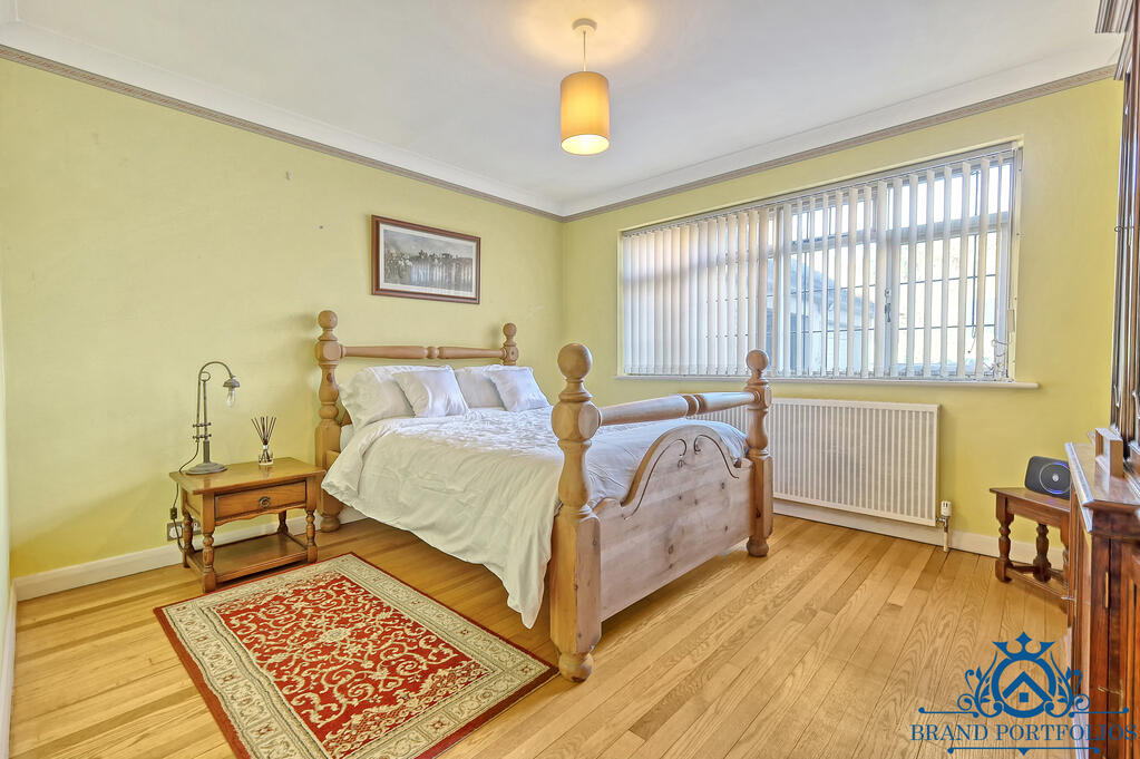 Additional image 12 of Blind Lane, CM2