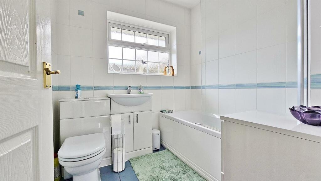 Additional image 16 of Briarfields, Kirby-Le-Soken