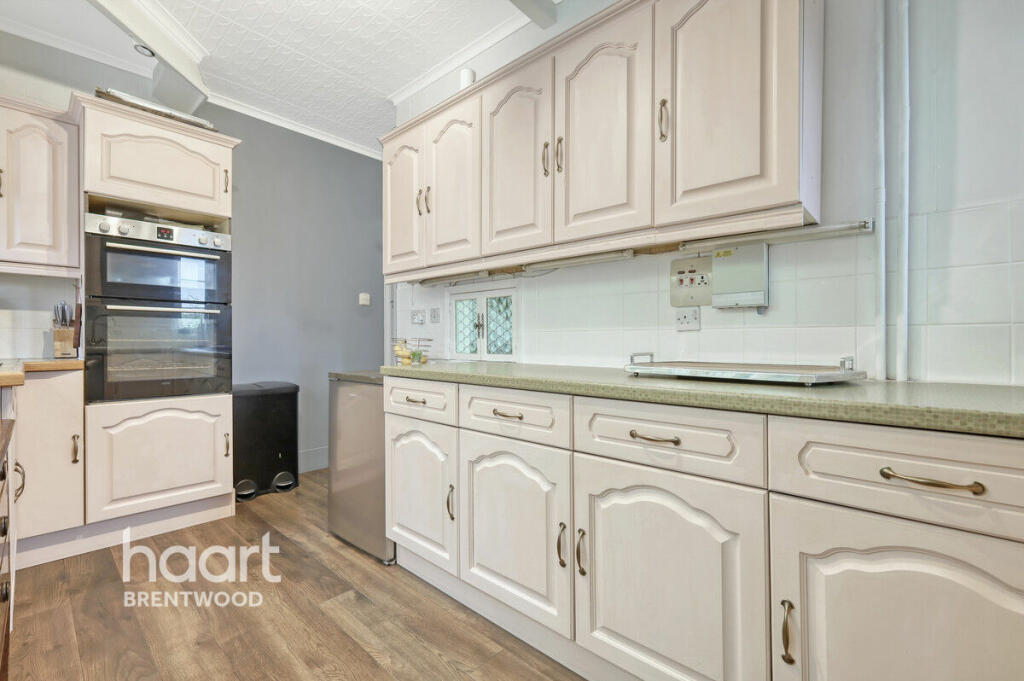 Additional image 11 of South Weald Road, Brentwood